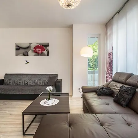 Familien-apartment 6 * Меерсбург