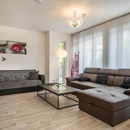 아파트 Familien-apartment 6 미르스부르크