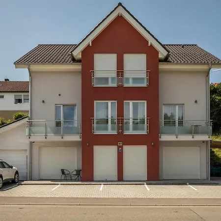 Familien-apartment 6 Apartamento Meersburg