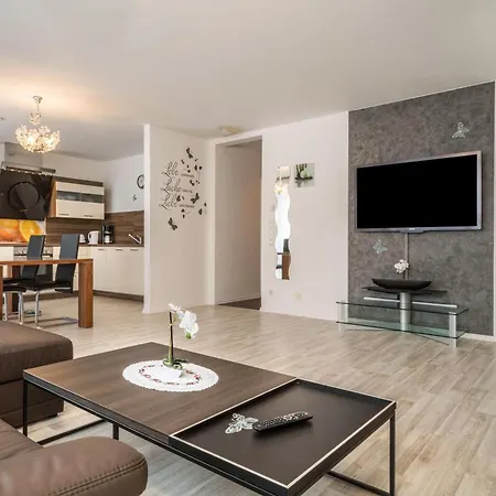 Familien-apartment 6 아파트 미르스부르크